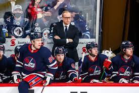 Dave Lowry som Winnipeg Jets' første sejr